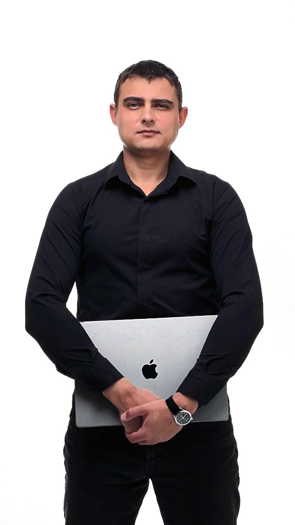 Дмитрий Сериков — основатель Divitio